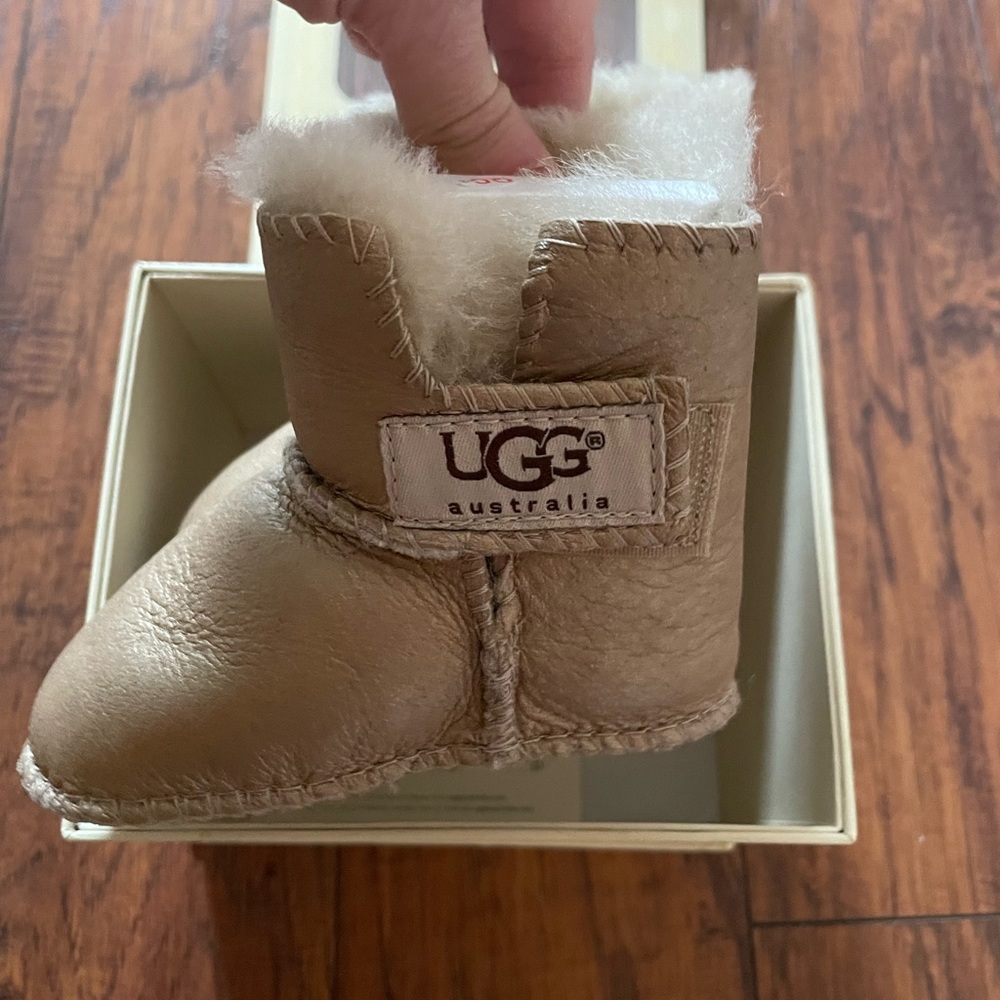 UGG Baby Infant Small